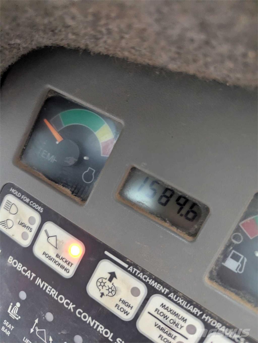 Bobcat 773 Lietoti riteņu kompaktiekrāvēji