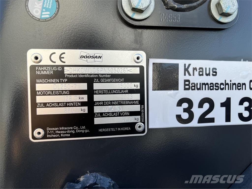 Develon DL250-7 Колесни товарачи