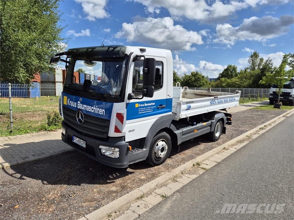 Mercedes-Benz Atego 821 K Dreiseitenkipper Otros camiones