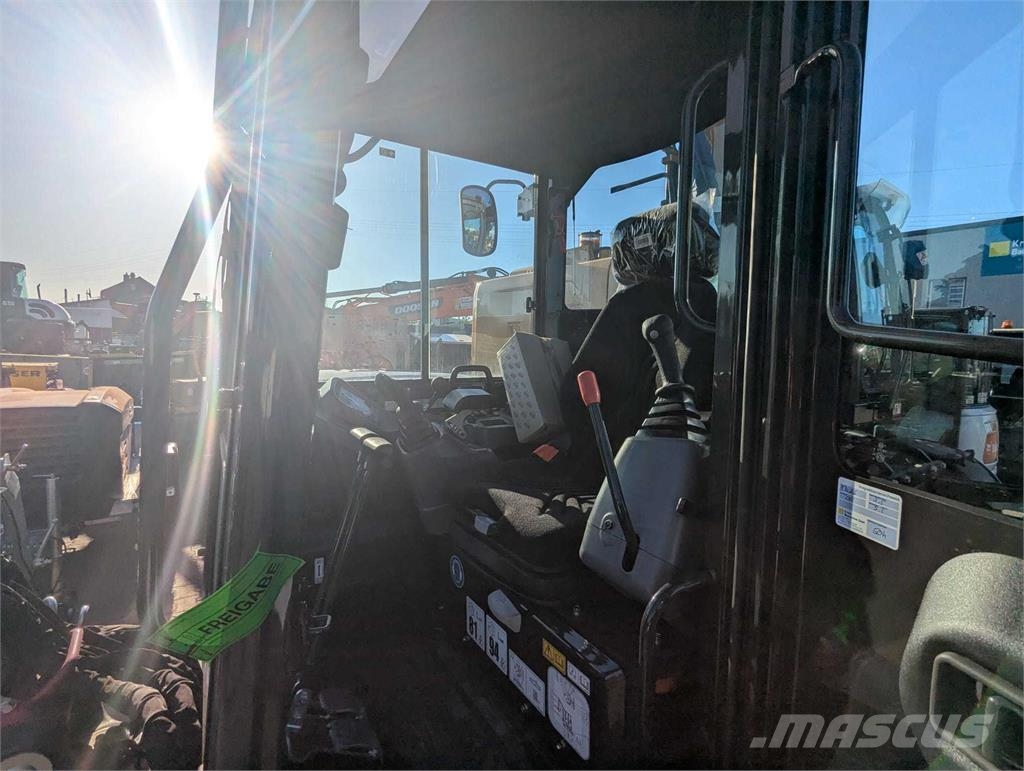 Yanmar VIO 38-6 حفارات صغيرة أقل من 7 طن (حفارات صغيرة)