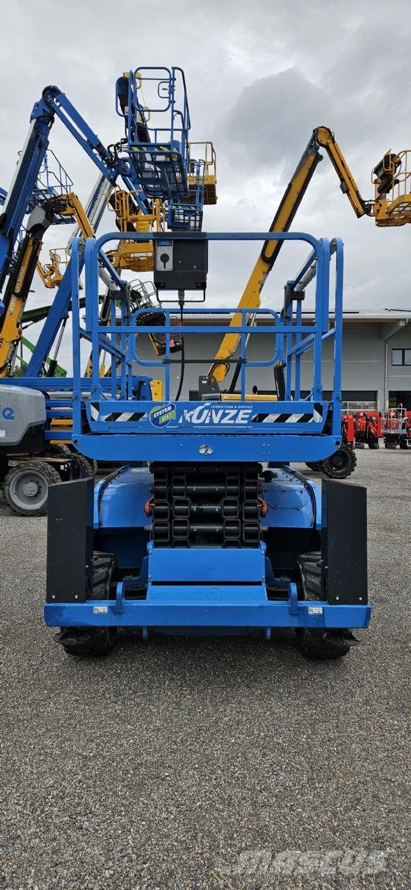 Haulotte Compact12DX Schaarhoogwerkers