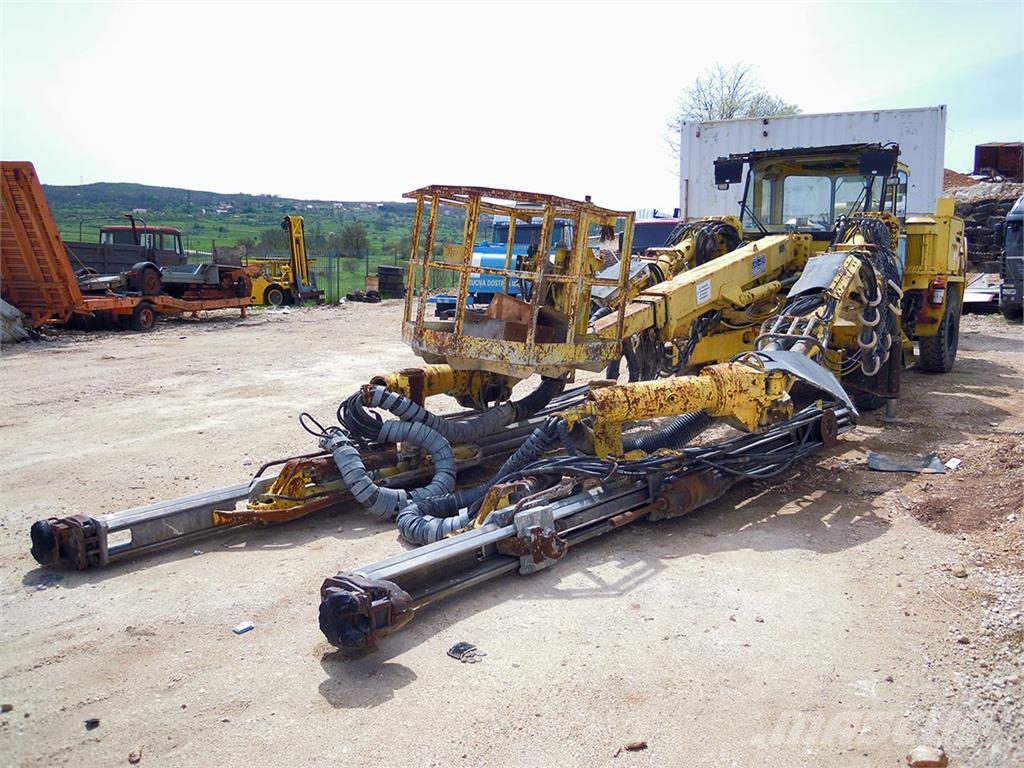 Atlas Copco Rocket Boomer 352S Oberflächenbohrgeräte