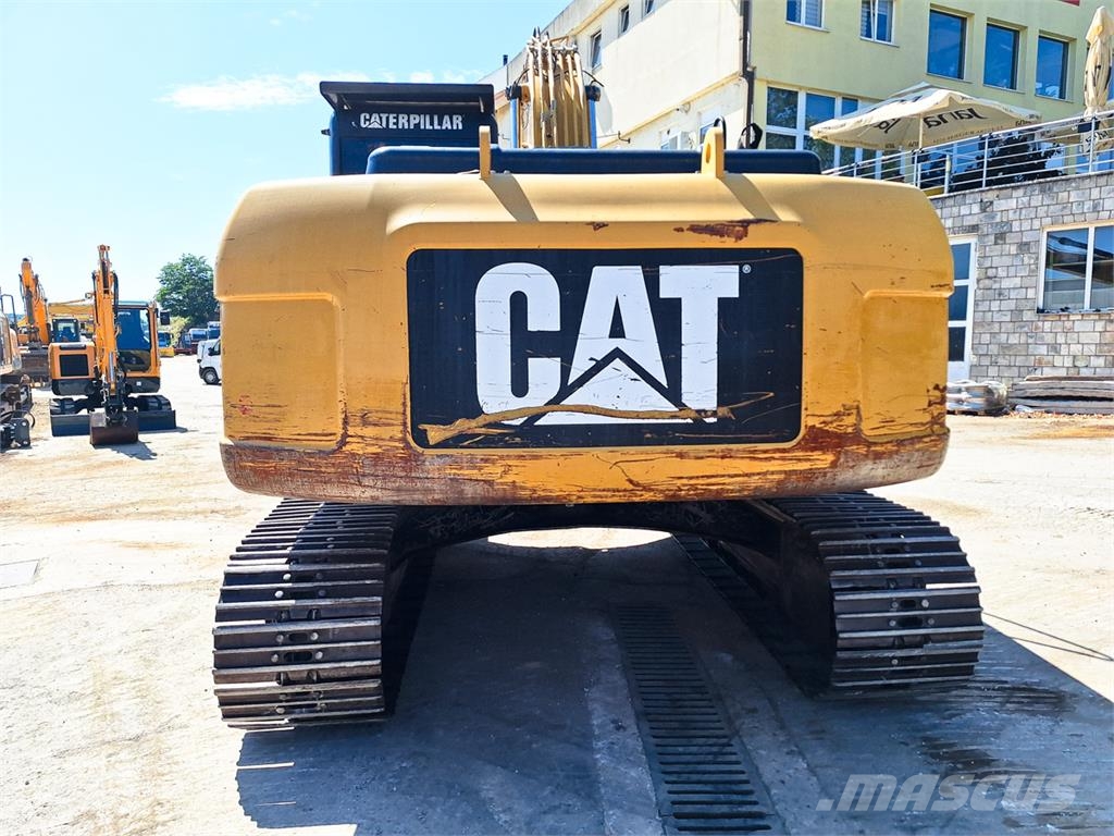 CAT 323D Excavatoare pe șenile