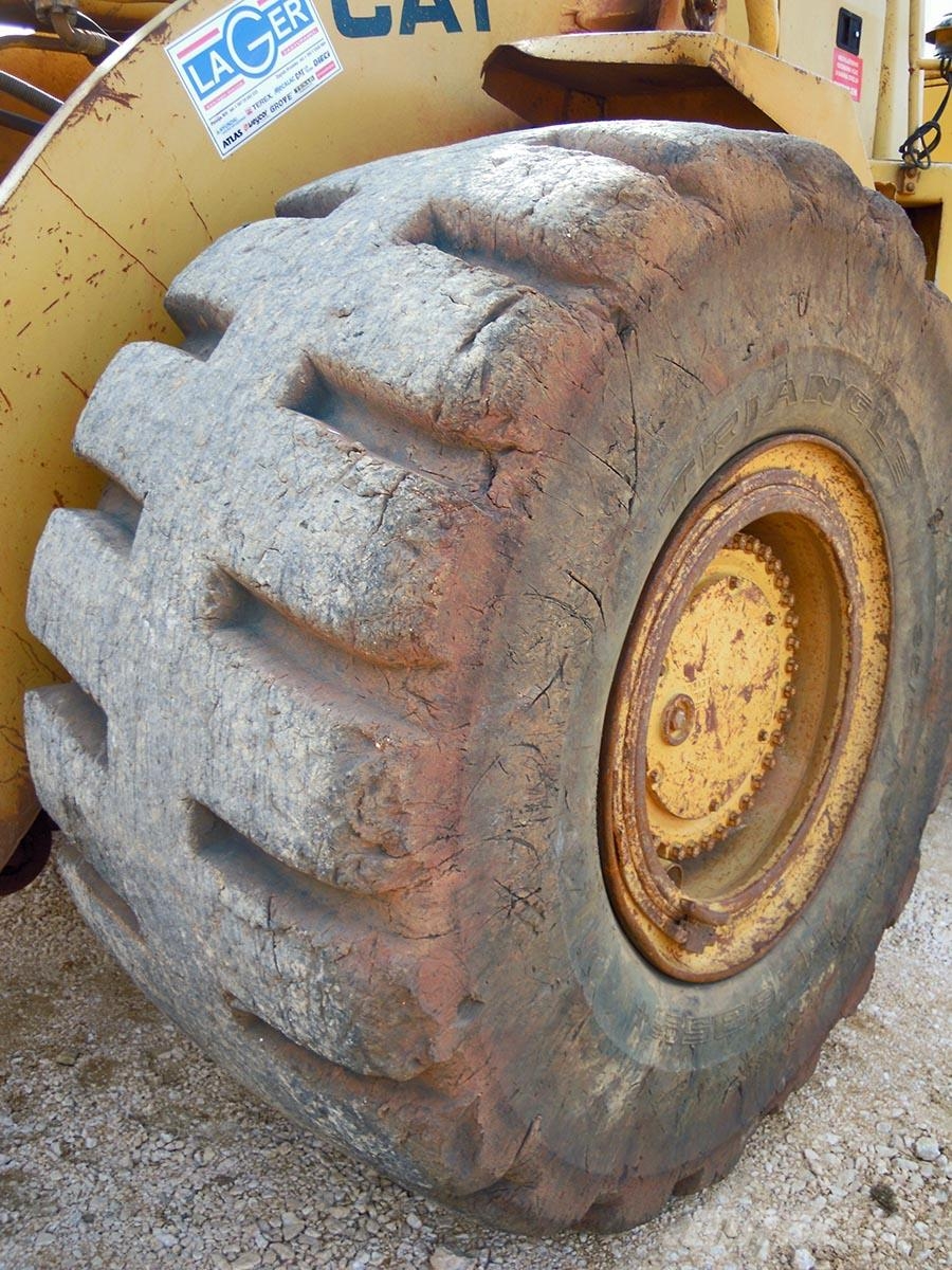 CAT 988B Utovarivači na točkove