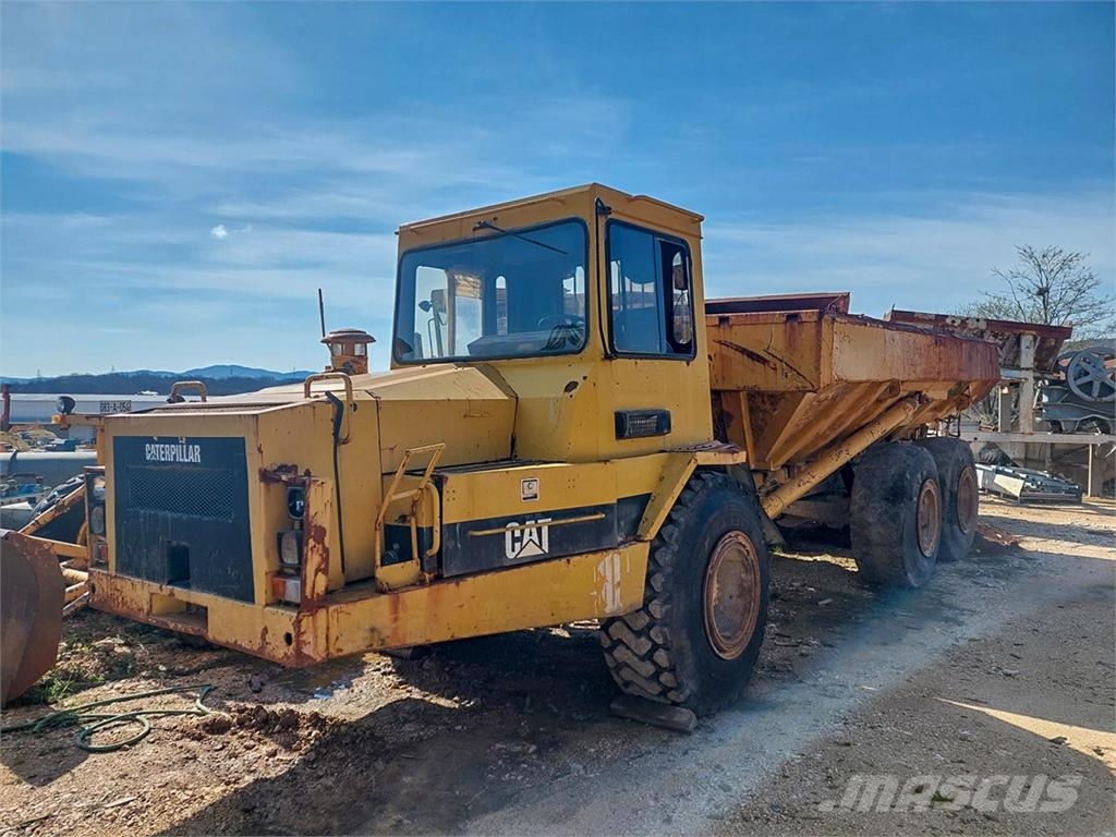 CAT D300B Wozidła przegubowe