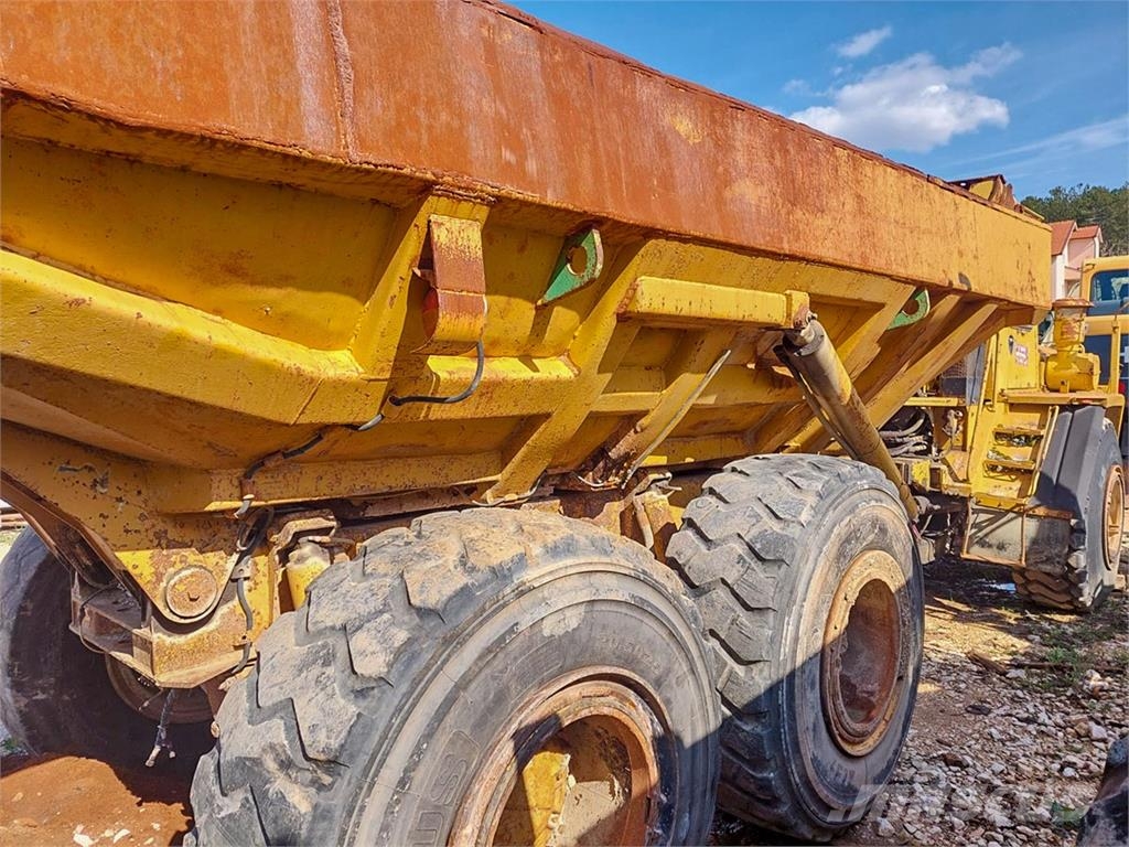 CAT D300B Wozidła przegubowe