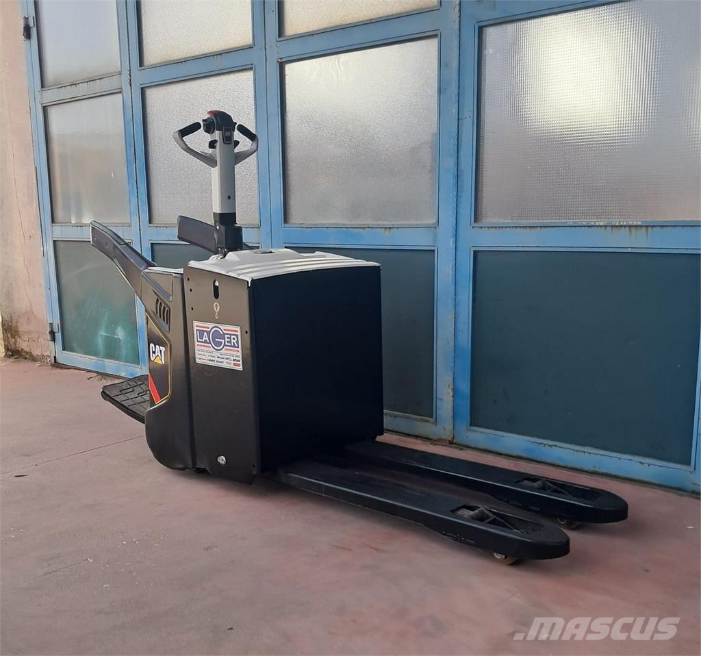 CAT NPV20N2 Штабелери