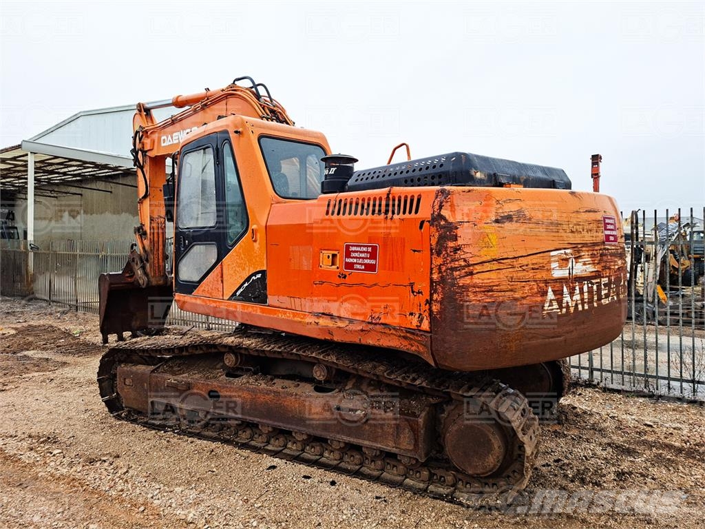 Daewoo Solar 225NLC-V Excavadoras sobre orugas