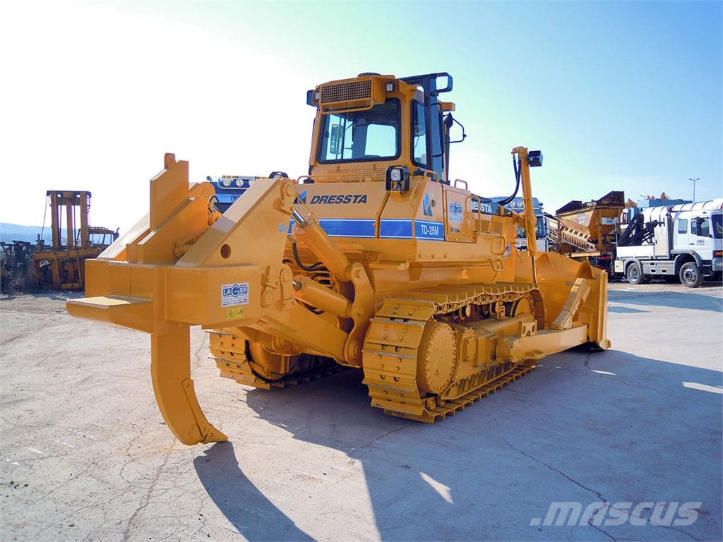 Dressta TD-25M Kāpurķēžu buldozeri