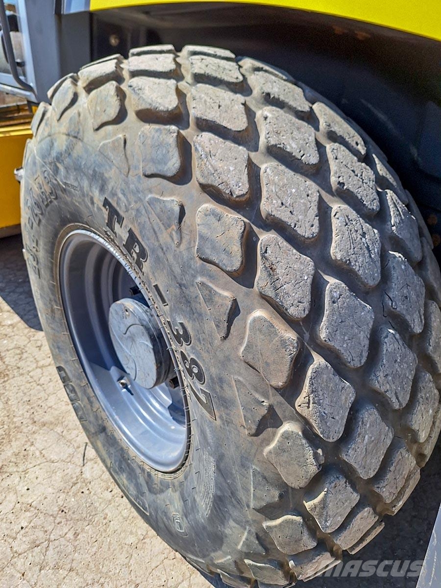 Dynapac Atlas Copco CA3500D 雙輪滾壓機