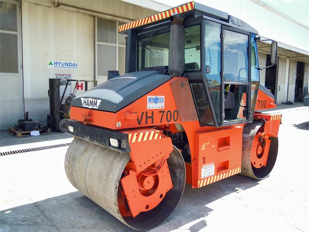 Hamm VH700 A Rolos compactadores de tambor duplo