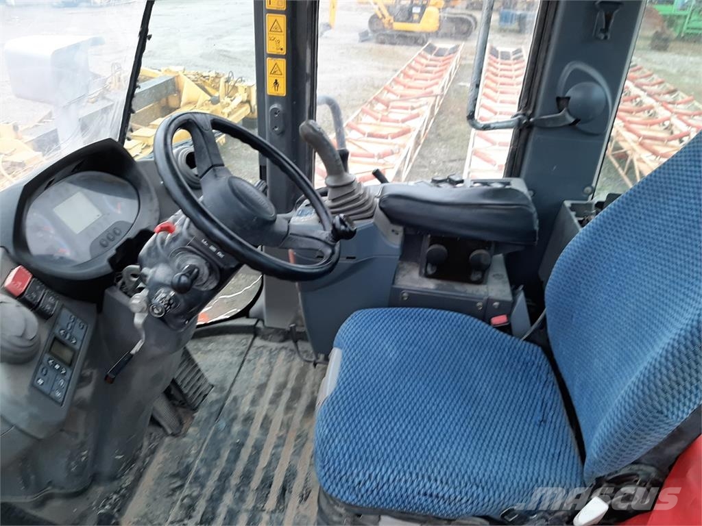 Hitachi ZW220 轮式装载机