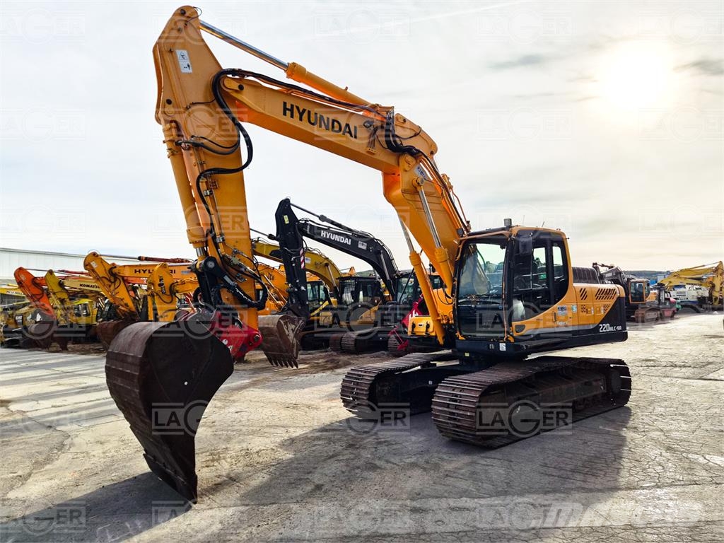 Hyundai 220NLC-9A Гусеничні екскаватори