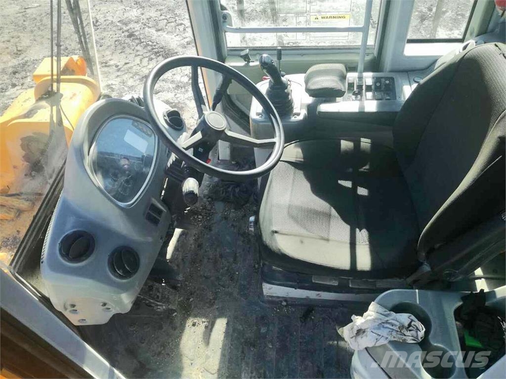 Hyundai HL770-7 لوادر بعجل