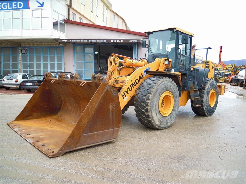Hyundai HL770-9 لوادر بعجل