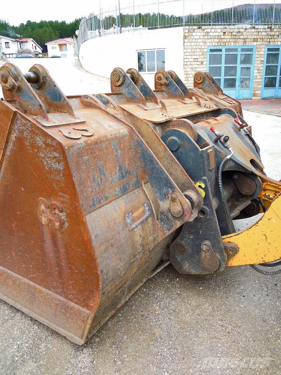 Hyundai HL770-9 لوادر بعجل