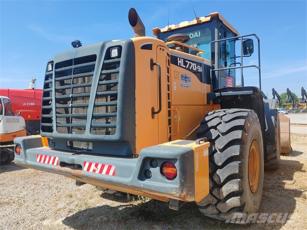 Hyundai HL770-9A لوادر بعجل