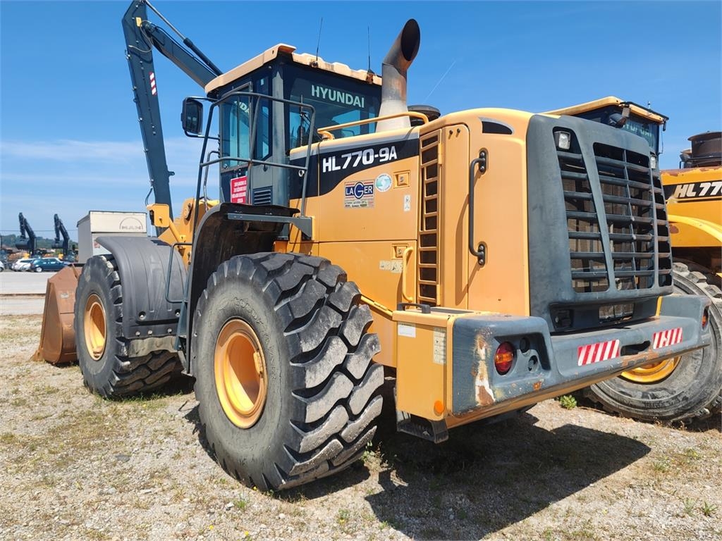 Hyundai HL770-9A لوادر بعجل