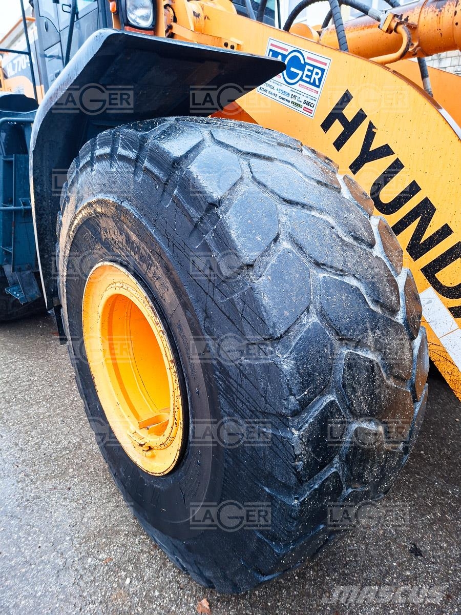 Hyundai HL770-9A لوادر بعجل