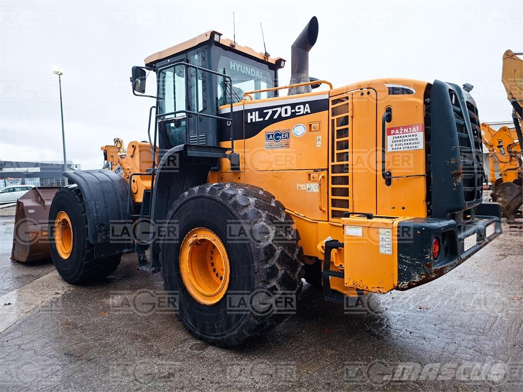 Hyundai HL770-9A لوادر بعجل