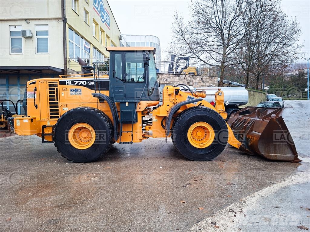 Hyundai HL770-9A لوادر بعجل