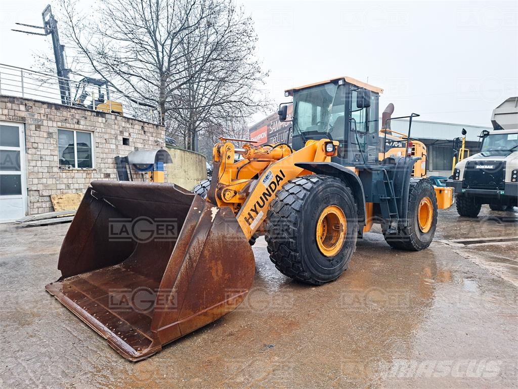 Hyundai HL770-9A لوادر بعجل
