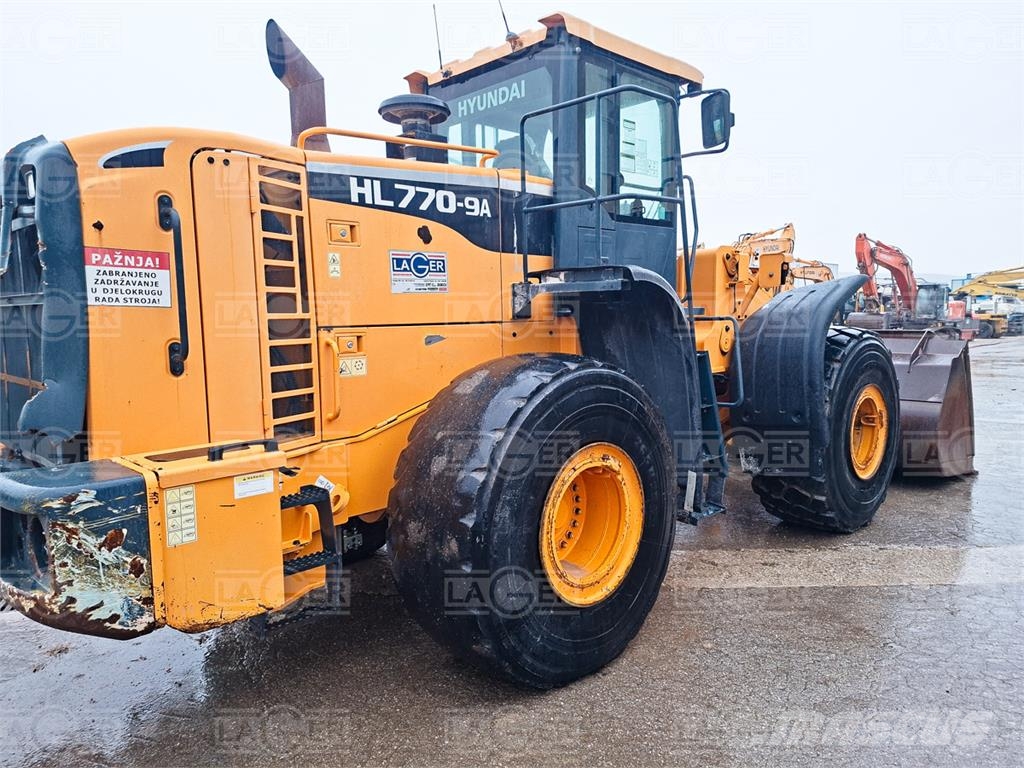 Hyundai HL770-9A لوادر بعجل