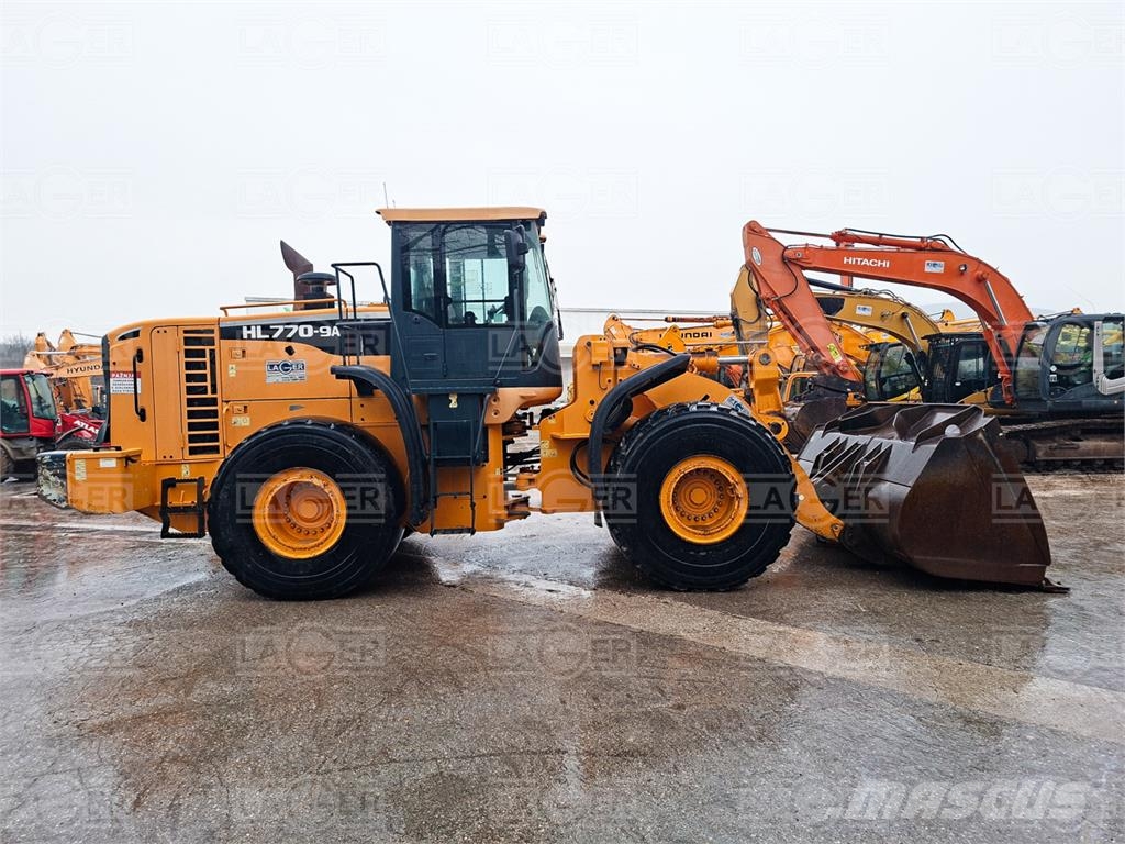 Hyundai HL770-9A لوادر بعجل