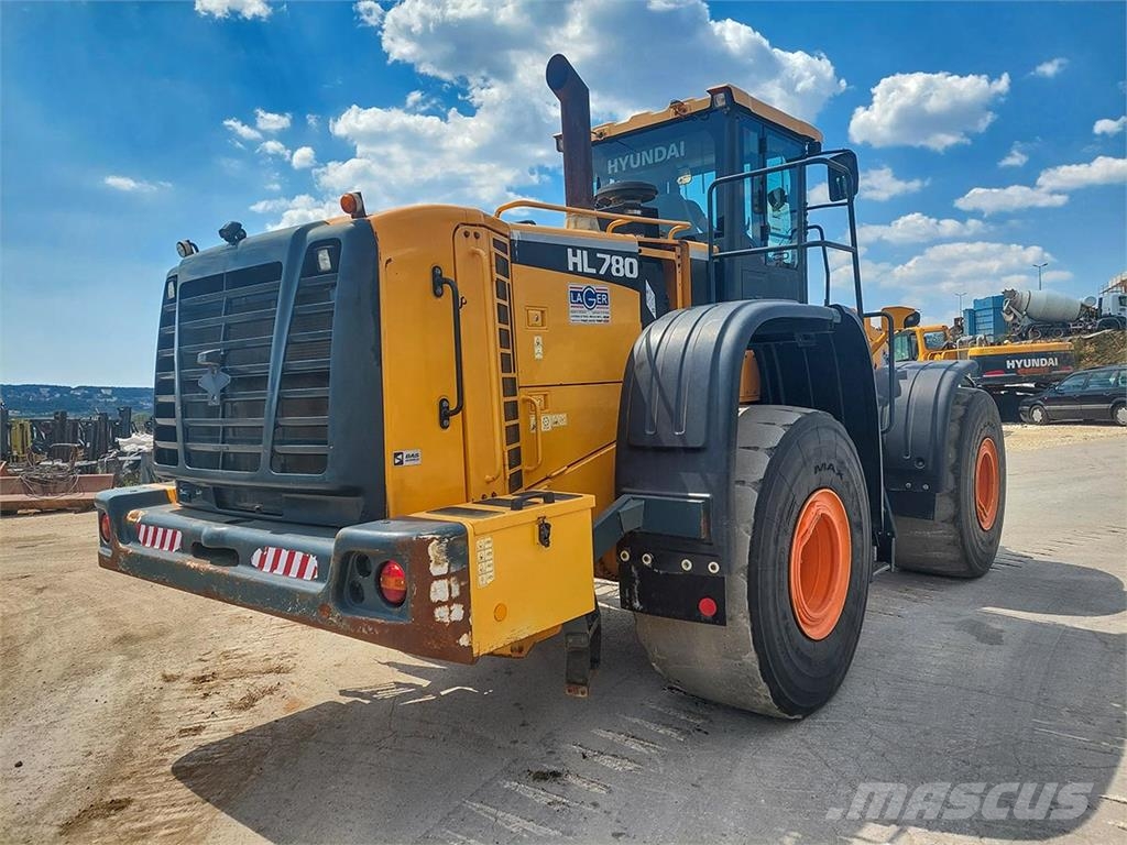 Hyundai HL780-9A لوادر بعجل
