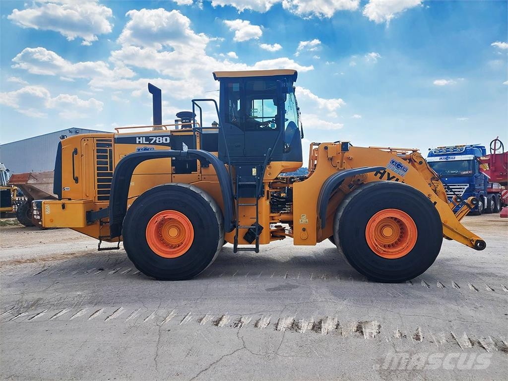 Hyundai HL780-9A لوادر بعجل