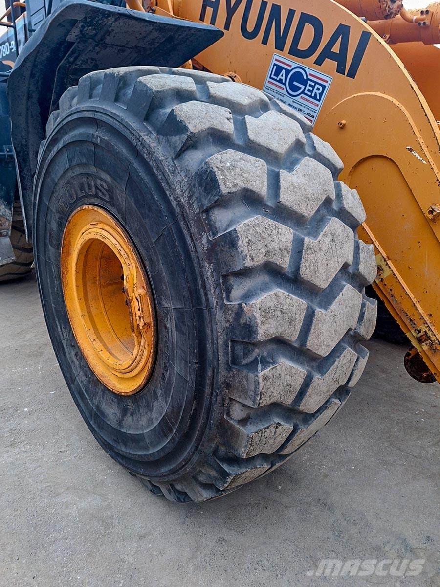 Hyundai HL780-9A لوادر بعجل