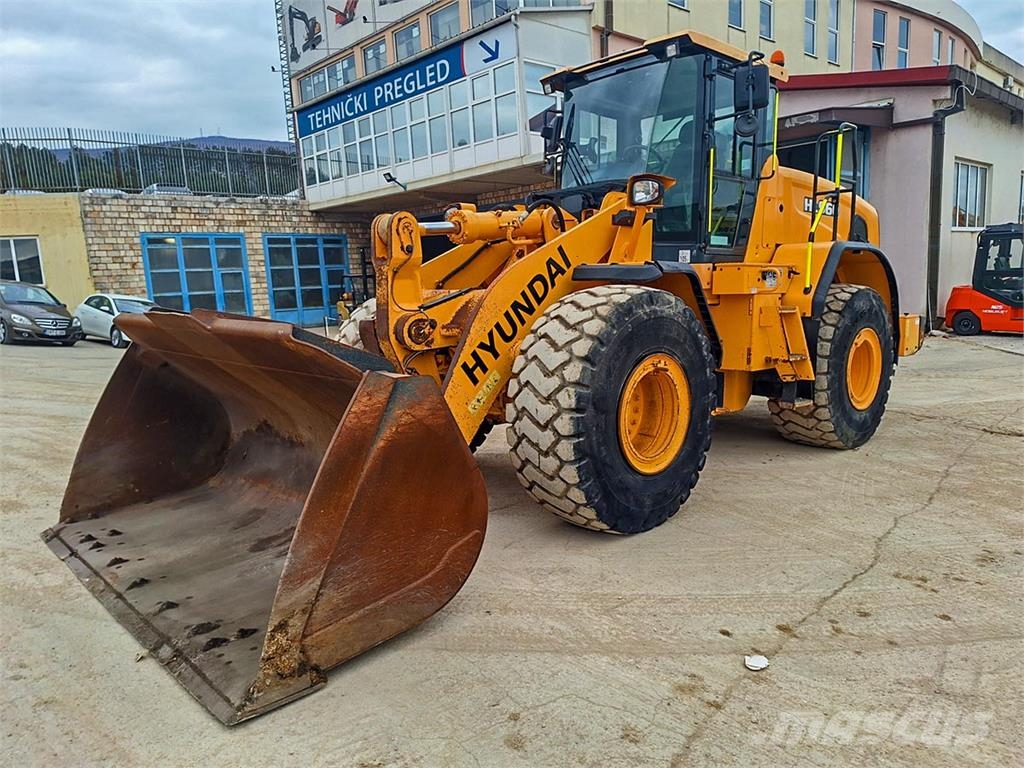 Hyundai HL960 لوادر بعجل