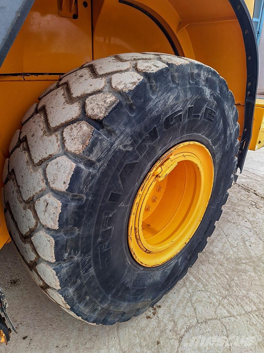 Hyundai HL960 لوادر بعجل