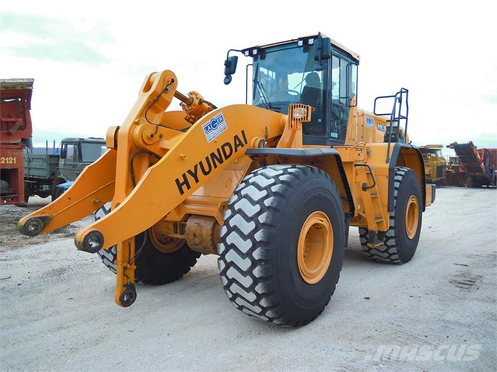 Hyundai HL980 لوادر بعجل