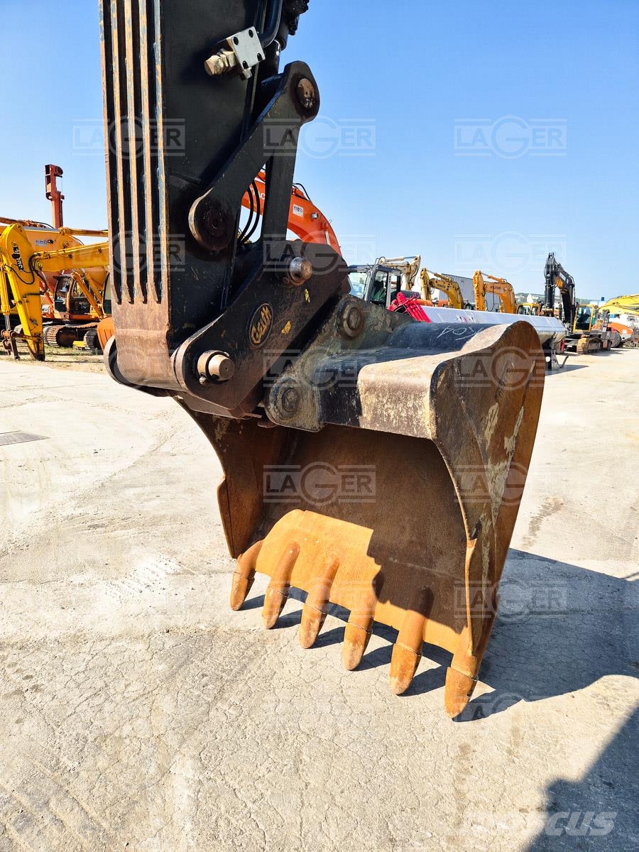 Hyundai HX210AL Rupsgraafmachines