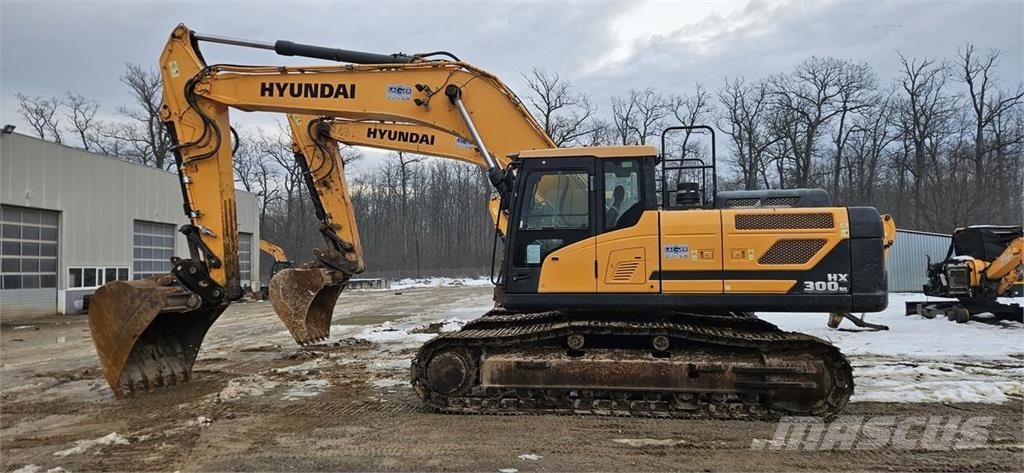 Hyundai HX300NL Raupenbagger