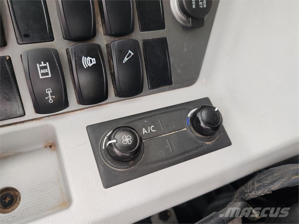 Hyundai HX35AZ Miniescavadeiras < 7t (Mini escavadeiras)