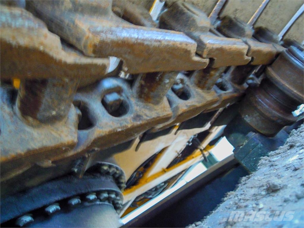 JCB JS290LCDX Bageri guseničari