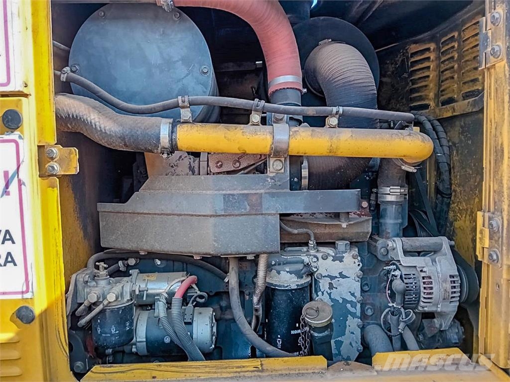 Komatsu GD655-3A Greiderid