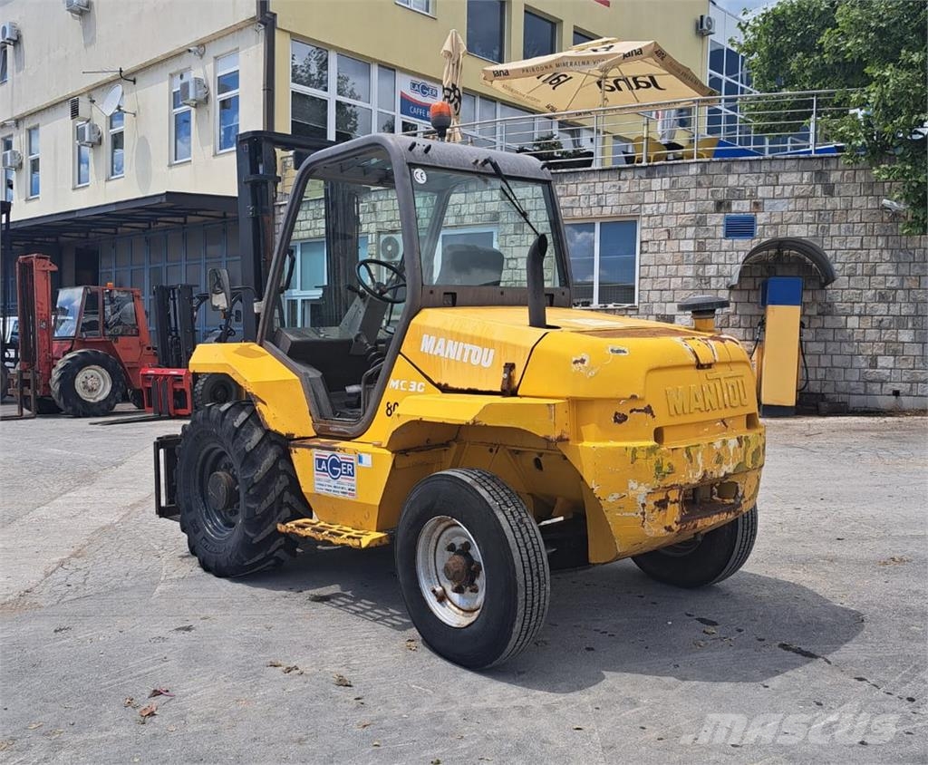 Manitou MC 30 Dīzeļa autoiekrāvēji