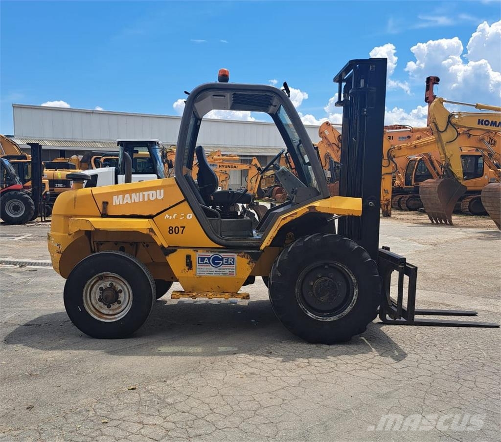 Manitou MC 30 Dīzeļa autoiekrāvēji