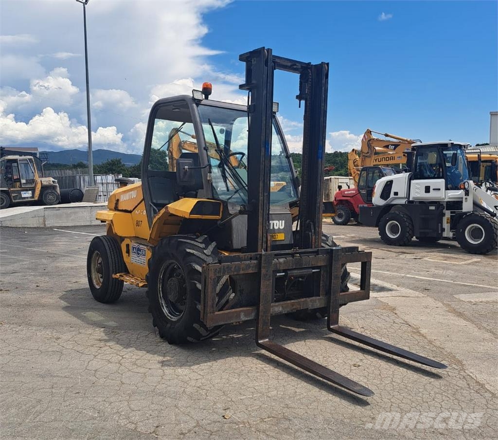 Manitou MC 30 Dīzeļa autoiekrāvēji