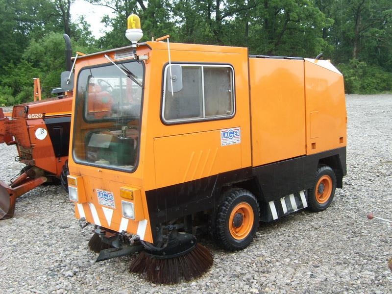 Mfh 2100D Kamioni za čišćenje ulica