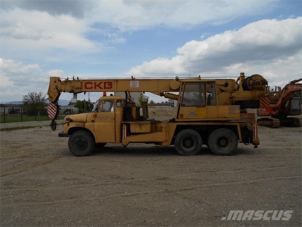 Tatra AD 20 Rough terrain cranes