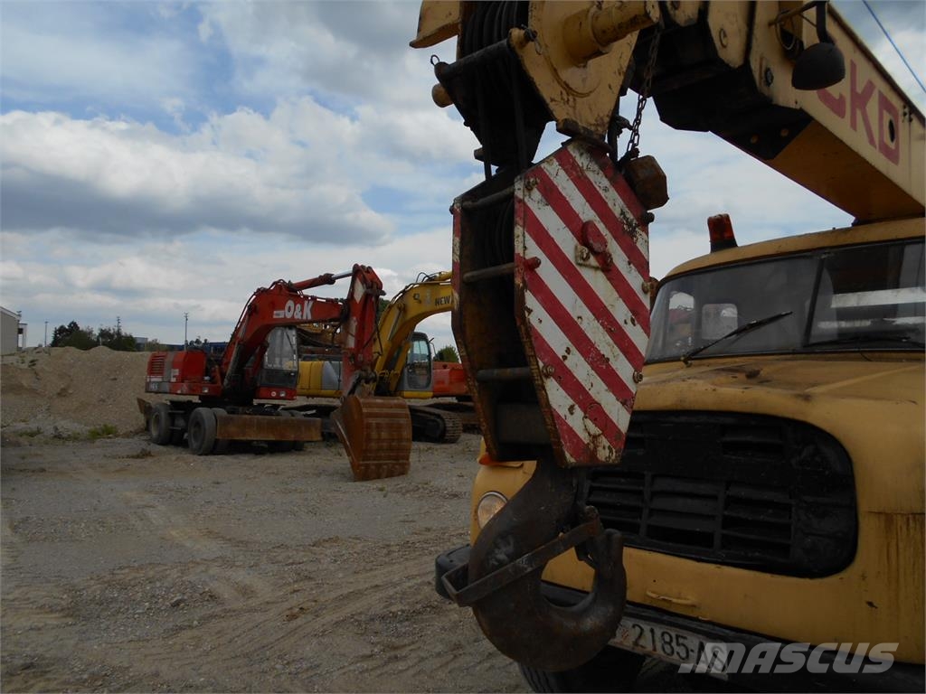 Tatra AD 20 Rough terrain cranes