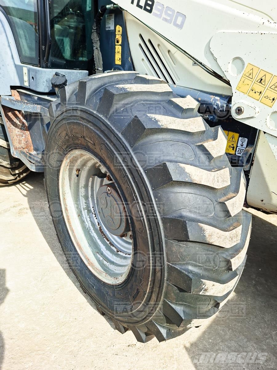 Terex TLB990 Retrocargadoras