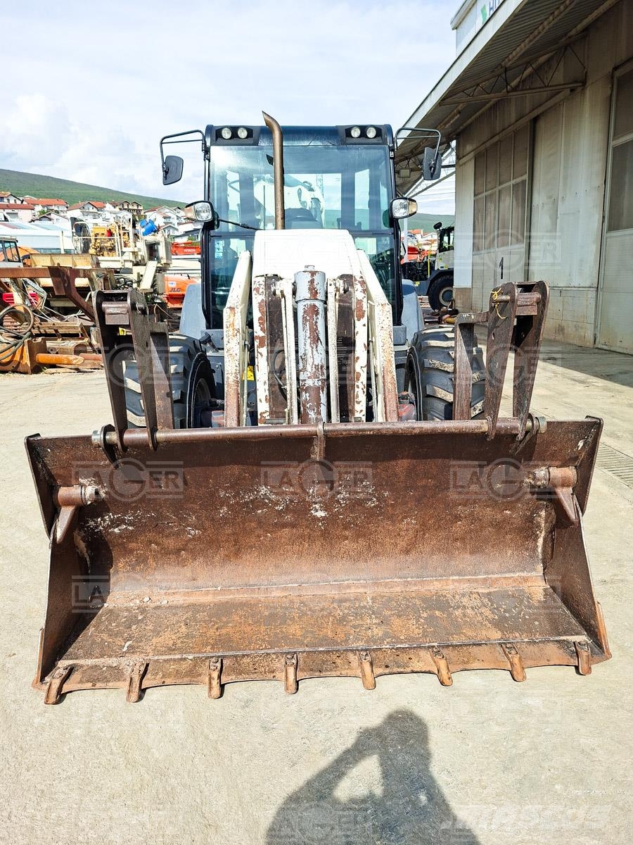 Terex TLB990 Retrocargadoras