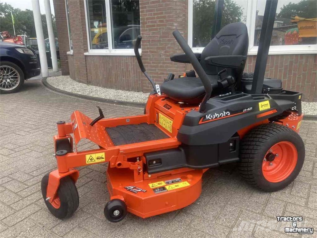Kubota Z1-421 Perässäkäveltävät leikkurit
