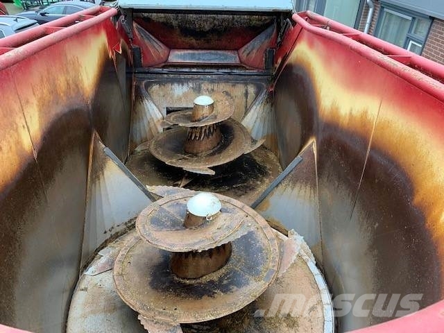 BvL V-Mix 24 LS-2S Voermengwagen Overige veehouderijmachines