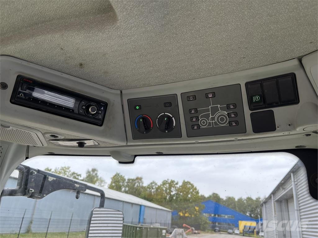 CLAAS Arion 650 CMATIC CIS Tractoren
